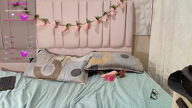 Snapshot of abby_pop chatting on 02.26.25 abby pop online show from 02.26.25