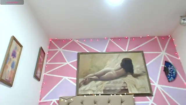 Snapshot of Dolldirtyxxx chatting on 03.20.25 Dolldirtyxxx online show from 03.20.25