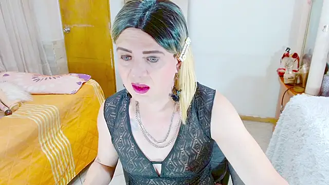 Snapshot of Dolldirtyxxx chatting on 06.20.26 Dolldirtyxxx online show from 06.20.26