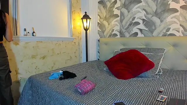 Snapshot of Sami_Evanns chatting on 03.04.25 Sami Evanns online show from 03.04.25