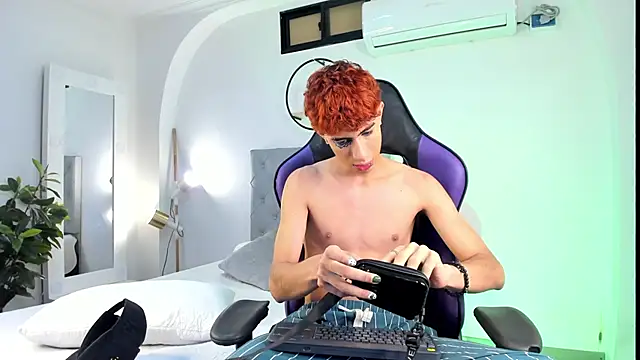 NovaaWheler online show from 02.23.25