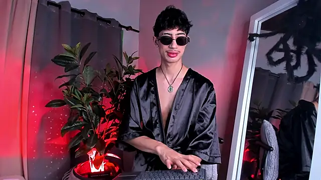 NovaaWheler online show from 10.18.25