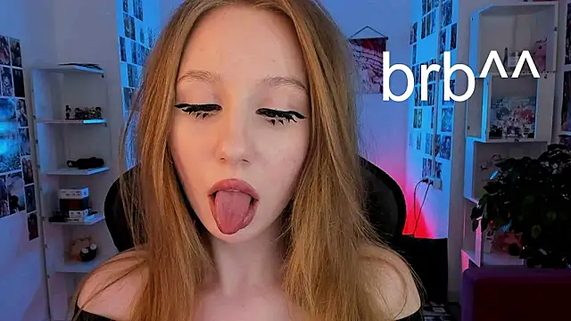 Snapshot of DariaTate chatting on 03.11.26 DariaTate online show from 03.11.26