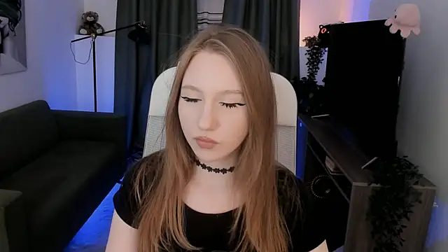 Snapshot of DariaTate chatting on 03.31.26 DariaTate online show from 03.31.26