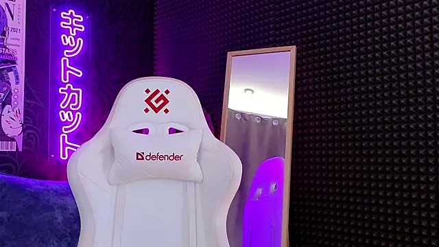 roxy riot  online show from 03.22.25