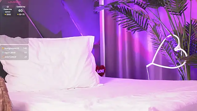 LilaRoses online show from 03.21.25