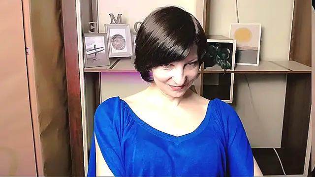Snapshot of _AngeliaFlow_ chatting on 04.29.26 AngeliaFlow online show from 04.29.26