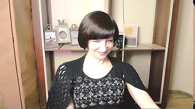 Snapshot of _AngeliaFlow_ chatting on 05.01.26 AngeliaFlow online show from 05.01.26