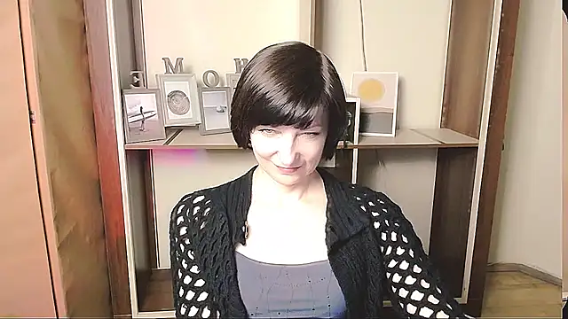 Snapshot of _AngeliaFlow_ chatting on 05.02.26 AngeliaFlow online show from 05.02.26
