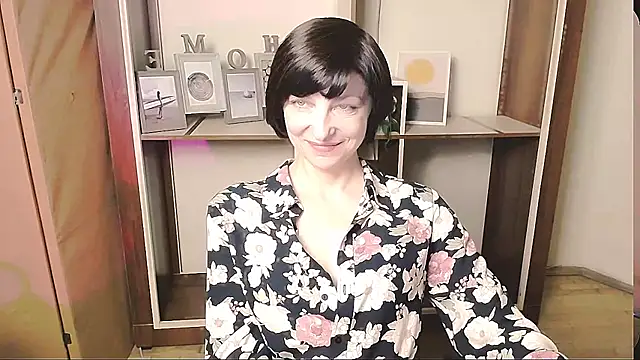 Snapshot of _AngeliaFlow_ chatting on 05.06.26 AngeliaFlow online show from 05.06.26
