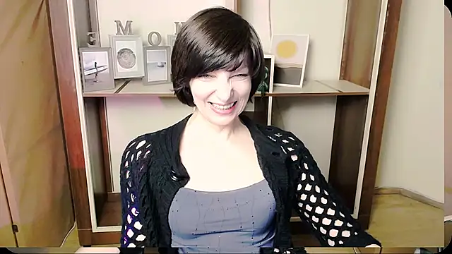 Snapshot of _AngeliaFlow_ chatting on 05.21.26 AngeliaFlow online show from 05.21.26