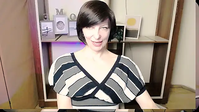 Snapshot of _AngeliaFlow_ chatting on 05.25.26 AngeliaFlow online show from 05.25.26