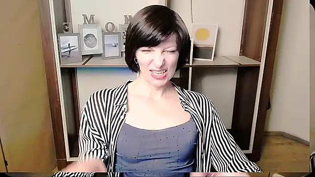 Snapshot of _AngeliaFlow_ chatting on 05.27.26 AngeliaFlow online show from 05.27.26