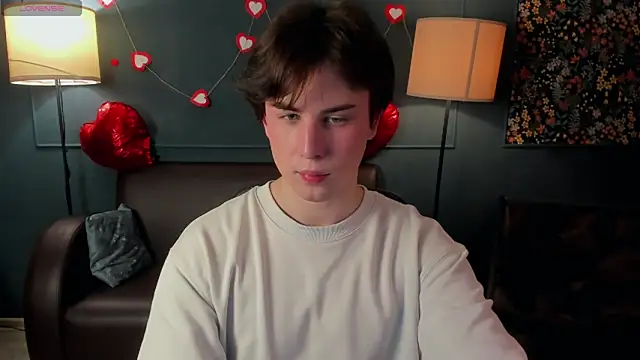 AdrianoAubert online show from 02.17.26