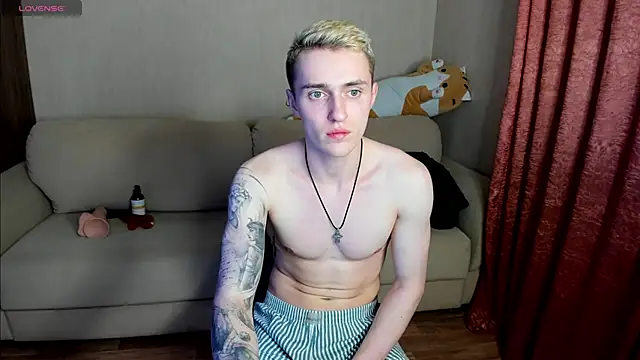 crazybottom99 online show from 03.11.25