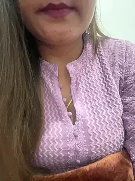 Snapshot of Deepcha1991 chatting on 03.02.25 Deepcha1991 online show from 03.02.25