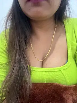 Snapshot of Deepcha1991 chatting on 03.17.25 Deepcha1991 online show from 03.17.25