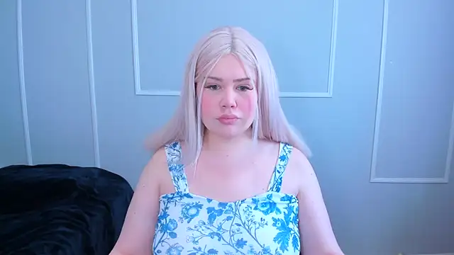 Snapshot of _leana_ chatting on 02.12.26 leana online show from 02.12.26