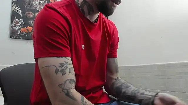 Luke davis01 online show from 02.17.25