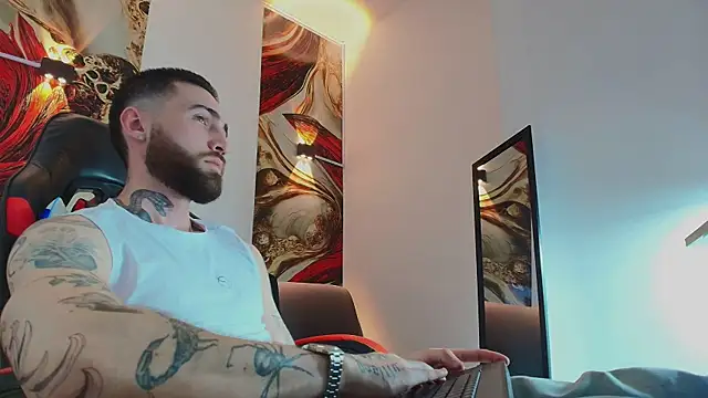 Luke davis01 online show from 11.12.25