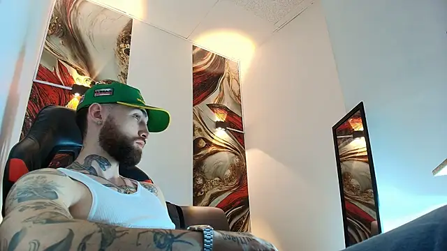 Luke davis01 online show from 06.02.26