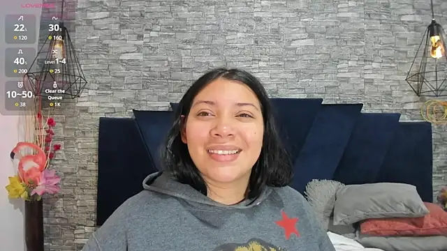 Sophia Brunett online show from 09.12.25