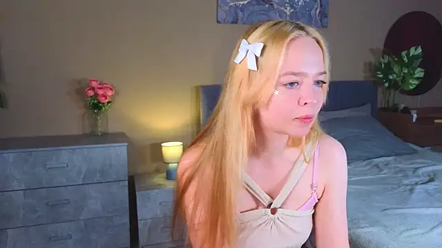 Snapshot of Bellla_Murrr chatting on 03.13.25 Bellla Murrr online show from 03.13.25