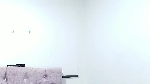 Skye Moore online show from 10.20.25