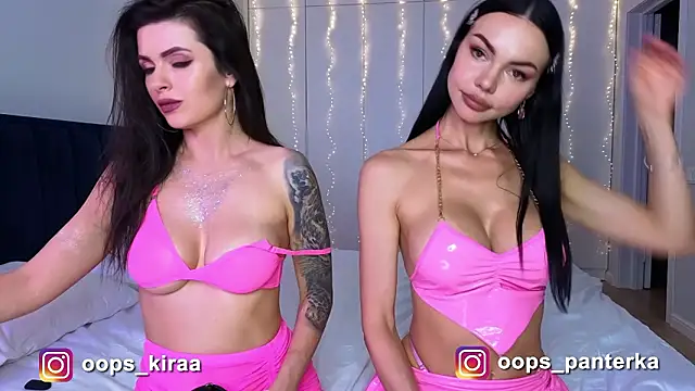 Snapshot of AmyLeeplay chatting on 02.11.26 AmyLeeplay online show from 02.11.26