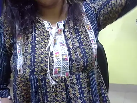 Your cutiepie  online show from 10.27.25