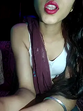 Snapshot of shnaz_1 chatting on 02.28.25 shnaz 1 online show from 02.28.25