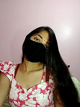 Snapshot of shnaz_1 chatting on 10.17.25 shnaz 1 online show from 10.17.25