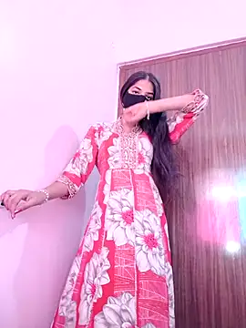 Snapshot of shnaz_1 chatting on 10.19.25 shnaz 1 online show from 10.19.25