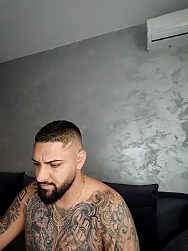 Snapshot of Bakws chatting on 10.24.25 Bakws online show from 10.24.25