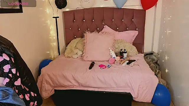 lizha milf online show from 04.01.26