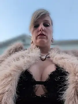 Sexybiene969 online show from 03.18.26