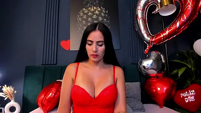 scarlet edwars online show from 02.14.25