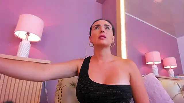 scarlet edwars online show from 02.25.25