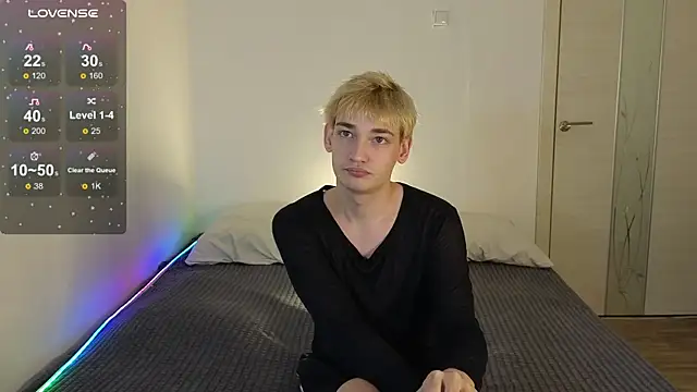Julian wins online show from 04.23.26