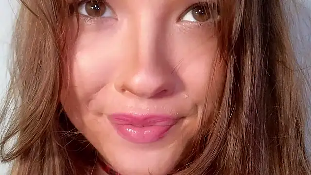 Snapshot of DemiDee chatting on 11.15.25 DemiDee online show from 11.15.25