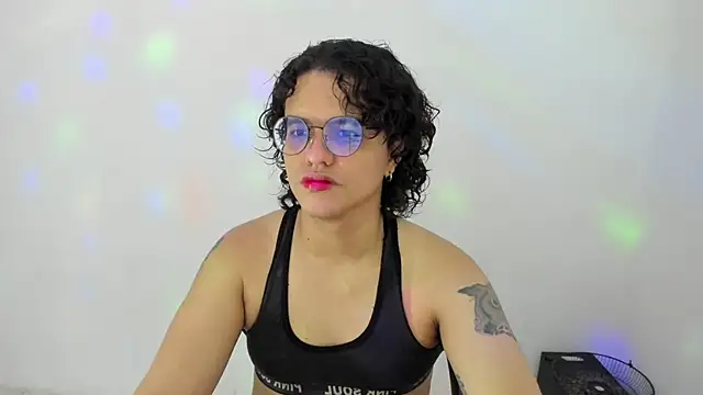 Snapshot of Diane_blossom chatting on 10.26.25 Diane blossom online show from 10.26.25