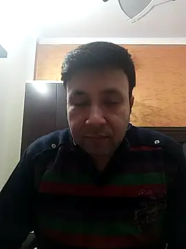 innocentboy1987 online show from 12.02.25