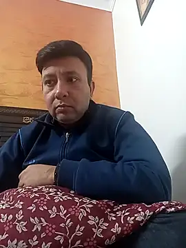 innocentboy1987 online show from 12.18.25