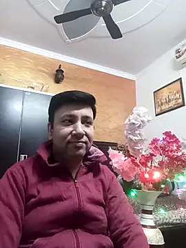 innocentboy1987 online show from 12.23.25