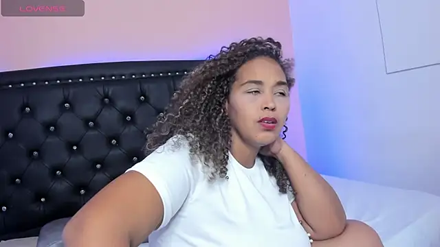 nina caster online show from 02.13.25