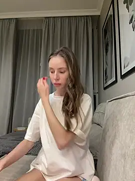 Snapshot of RosieMills chatting on 03.01.26 RosieMills online show from 03.01.26