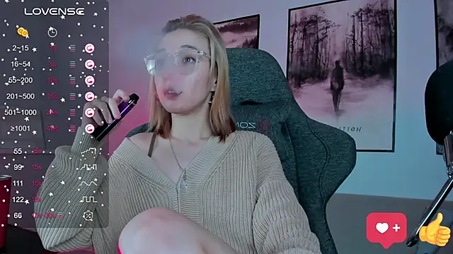 Snapshot of PhilippaAdamas chatting on 02.20.25 PhilippaAdamas online show from 02.20.25