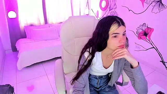 Isabela Fiorelli online show from 11.09.25