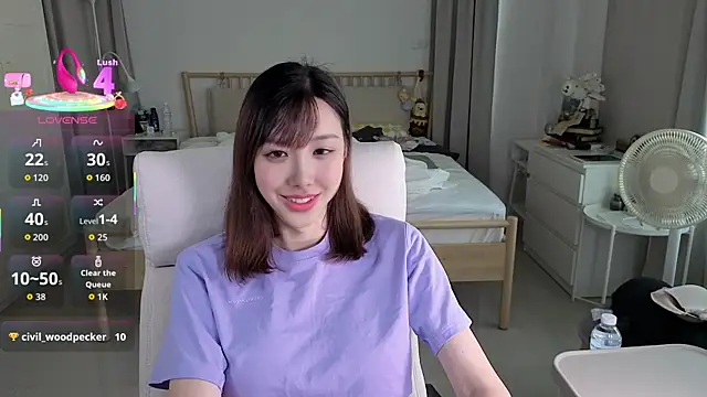 Snapshot of joycemilka chatting on 09.20.25 joycemilka online show from 09.20.25