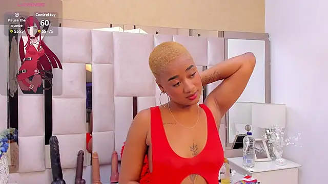 Snapshot of AgathaBladee chatting on 11.20.25 AgathaBladee online show from 11.20.25